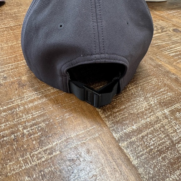 Classic Black Baseball Cap - Picture 2 of 4